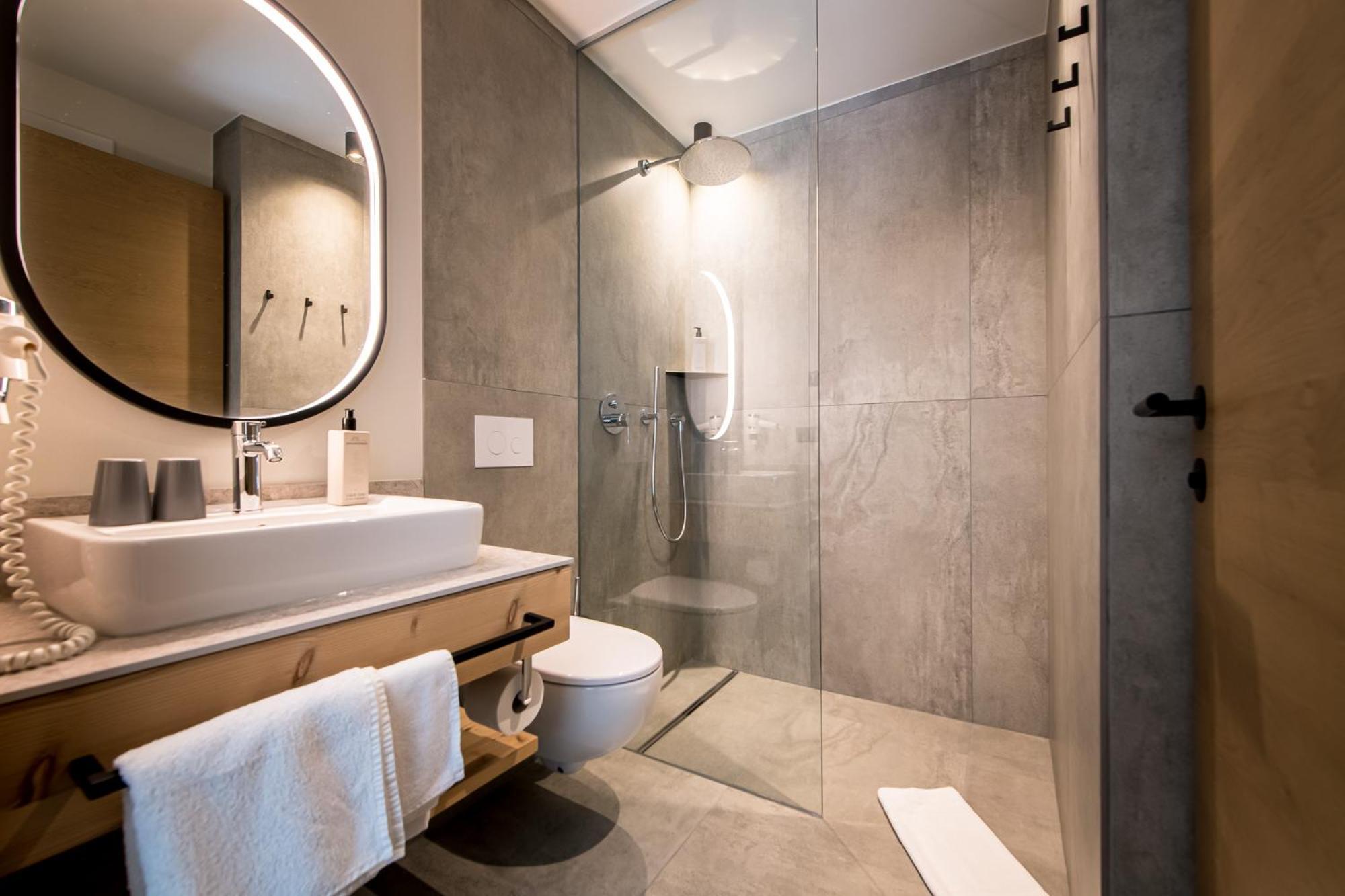 Hotel Sonnenheim Chienes Luaran gambar