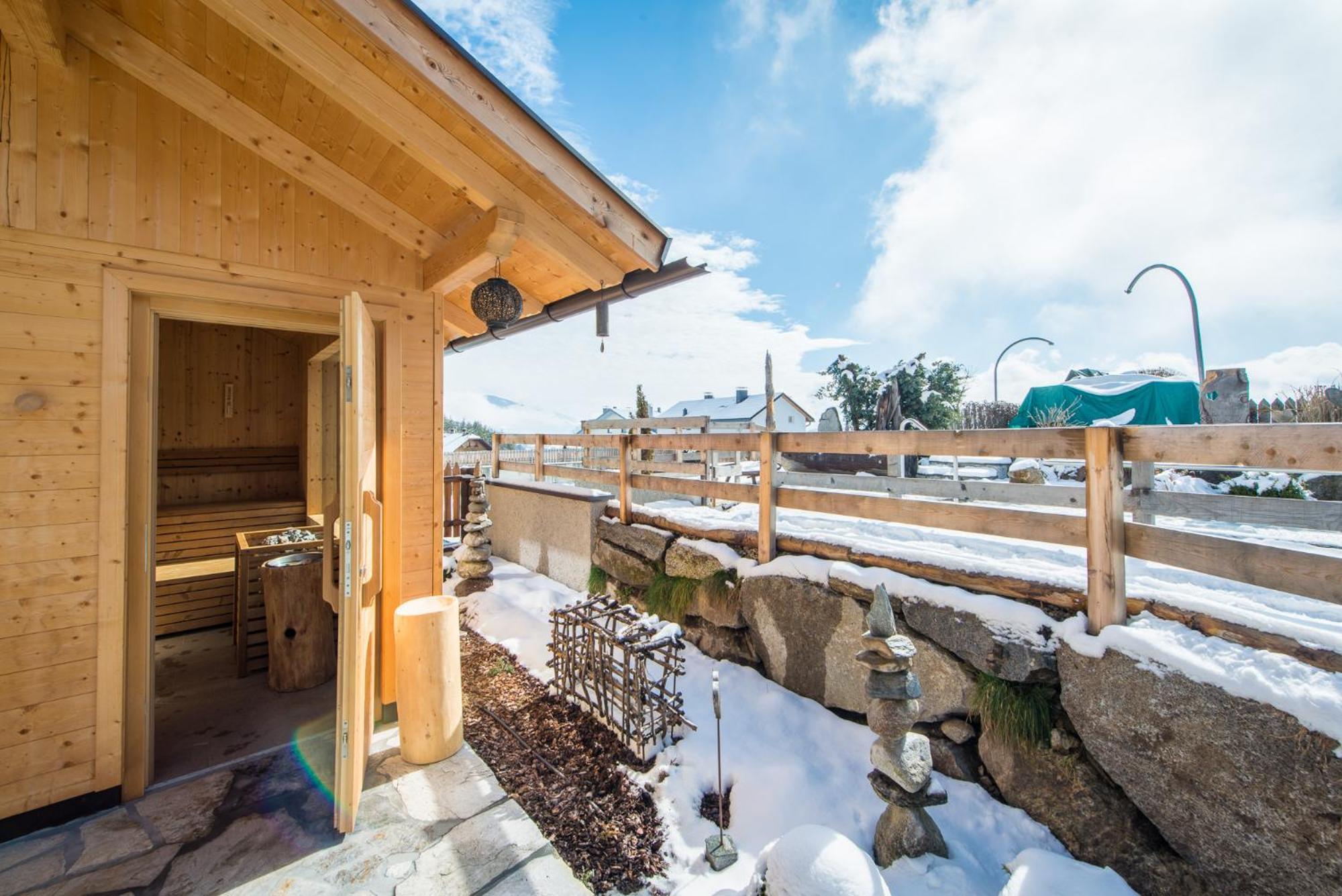 Hotel Sonnenheim Chienes Luaran gambar
